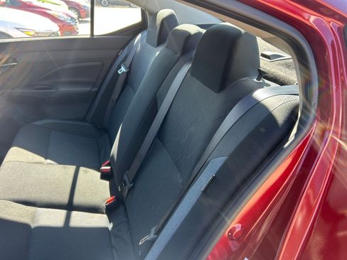 Used 2025 Nissan Versa SV image 37