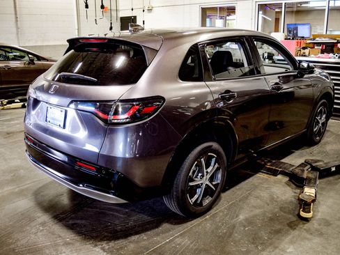 Certified 2024 Honda HR-V EX-L image 5
