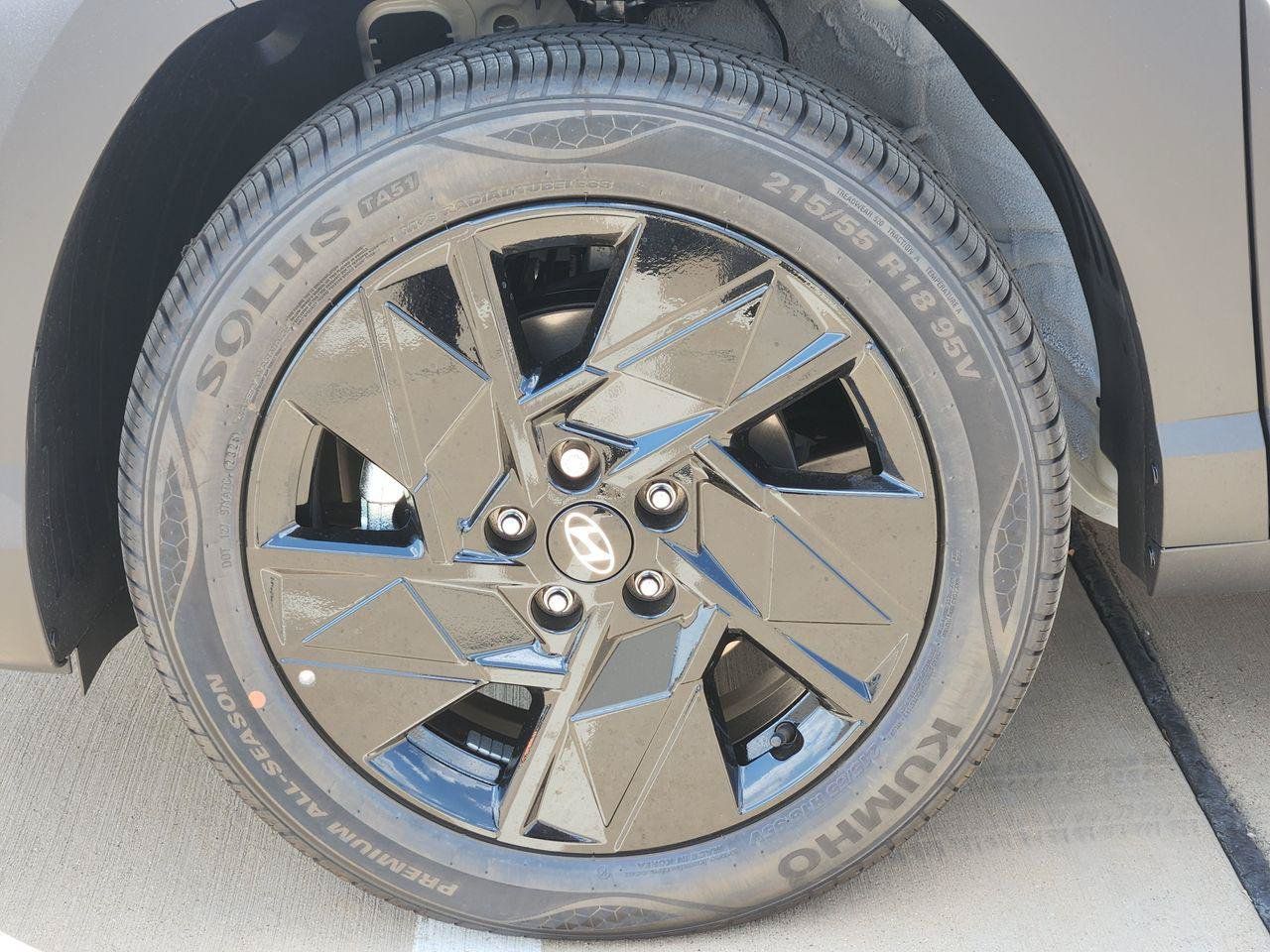 New 2027 Hyundai Kona SEL Sport FWD image 7