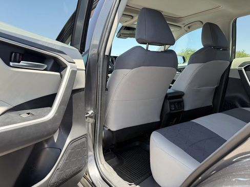 Used 2023 Toyota RAV4 XLE w/ Convenience Package FWD image 20