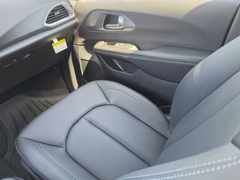 New 2026 Chrysler Voyager LX FWD image 19