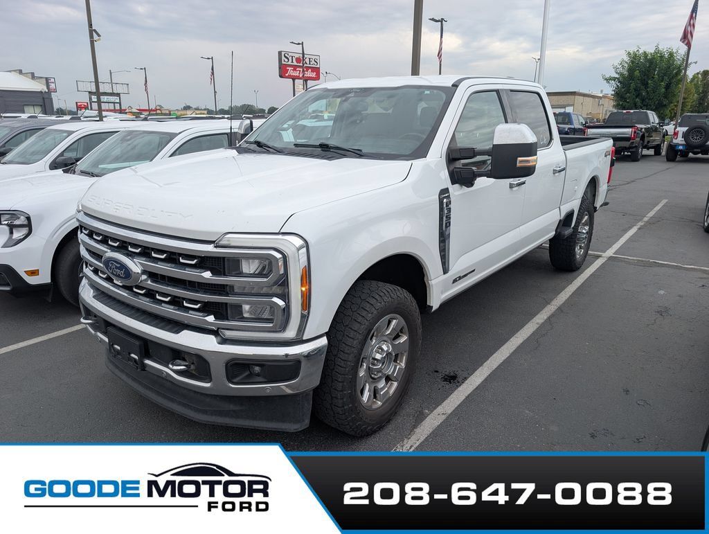 Used 2023 Ford F350 Lariat w/ Lariat Ultimate Package AWD/4WD image 2