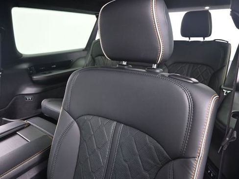 Used 2024 Jeep Grand Wagoneer L Series III w/ Quick Order Packagew 28T image 25