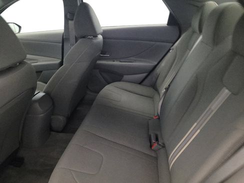 Used 2023 Hyundai Elantra SEL w/ Cargo Package FWD image 18