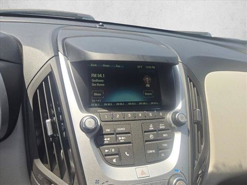 Used 2017 Chevrolet Equinox LT FWD image 13
