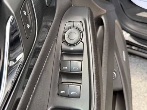 Used 2021 Chevrolet Traverse High Country w/ LPO, Floor Liner Package FWD image 17