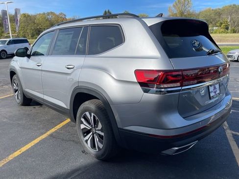 New 2026 Volkswagen Atlas SE image 5