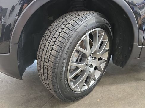 Used 2019 Buick Encore Sport Touring w/ Safety Package FWD image 32