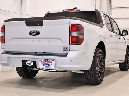 New 2026 Ford Maverick Lobo image 9