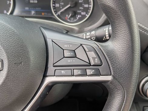 Used 2025 Nissan Sentra SV FWD image 25