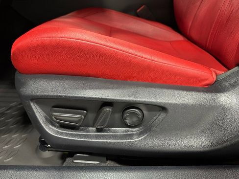 Used 2025 Toyota Camry XSE image 12