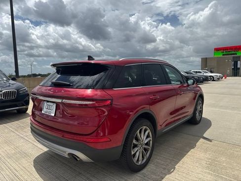 Used 2020 Lincoln Corsair FWD w/ Premium Package image 3
