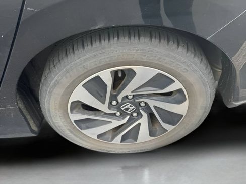 Used 2019 Honda Civic LX image 3