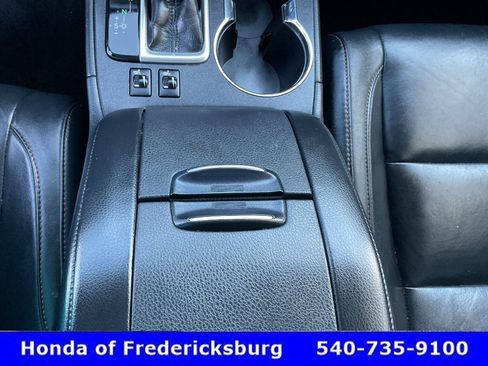 Used 2018 Toyota Highlander XLE AWD/4WD image 36