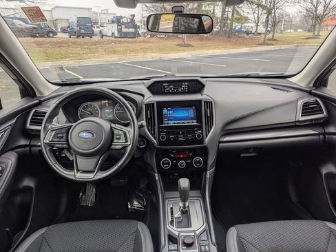 Used 2019 Subaru Forester Premium image 10
