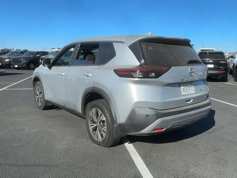 Used 2022 Nissan Rogue SV AWD/4WD image 8