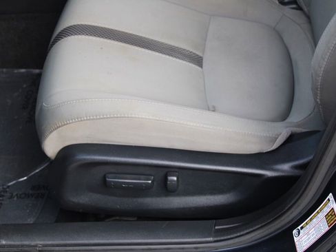 Used 2019 Honda Civic EX image 16