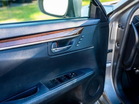 Used 2015 Lexus ES 350 image 28