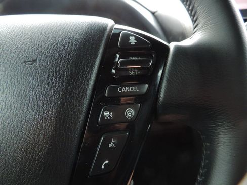 Used 2022 Nissan Armada SL w/ Midnight Edition Package image 31