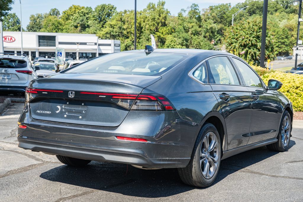 Used 2023 Honda Accord EX image 4