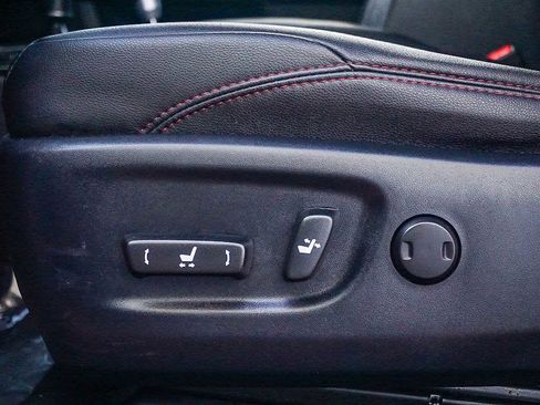 Used 2022 Toyota 4Runner TRD Off-Road Premium image 21