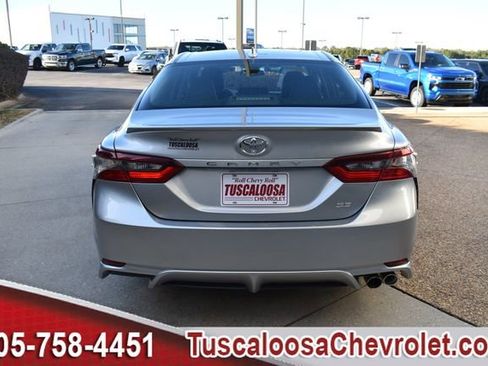 Used 2021 Toyota Camry SE image 8