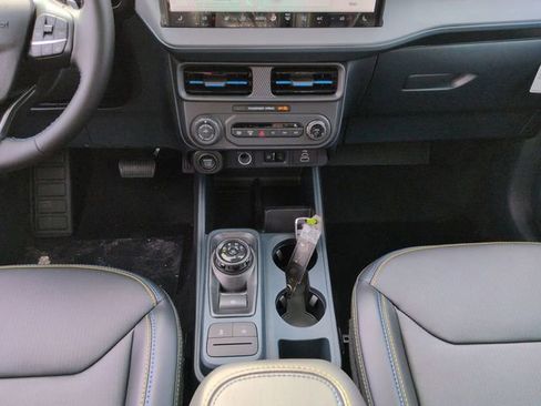 New 2026 Ford Maverick Lobo AWD/4WD image 18