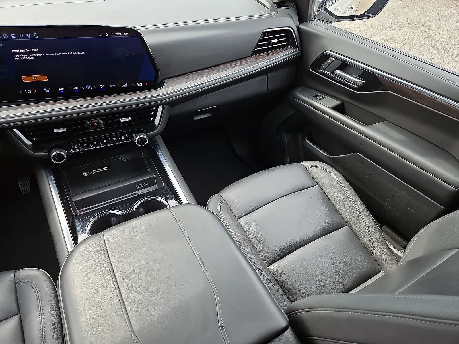 Used 2025 Chevrolet Tahoe LT AWD/4WD image 12