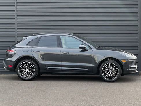 New 2026 Porsche Macan image 8