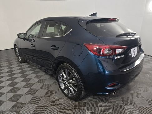 Used 2018 MAZDA MAZDA3 Grand Touring w/ Premium Equipment Package image 8
