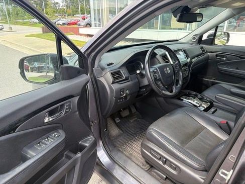 Used 2016 Honda Pilot Elite image 29