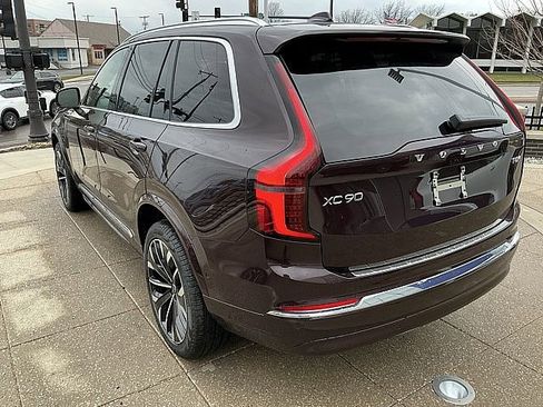New 2026 Volvo XC90 T8 Ultra w/ Protection Package Premier image 10