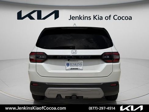 Used 2023 Honda Pilot EX-L image 5