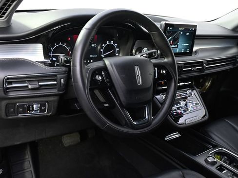 Certified 2022 Lincoln Corsair AWD w/ Equipment Group 101A image 11