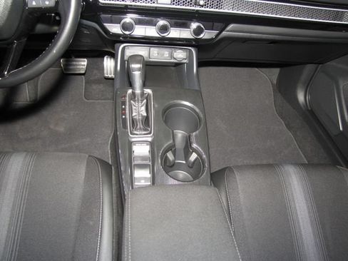 Used 2025 Honda Civic Sport Touring image 16
