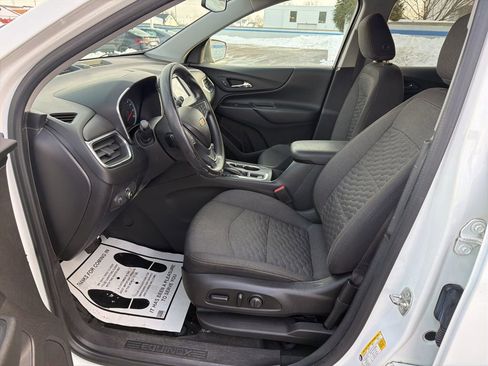 Used 2018 Chevrolet Equinox LT image 17