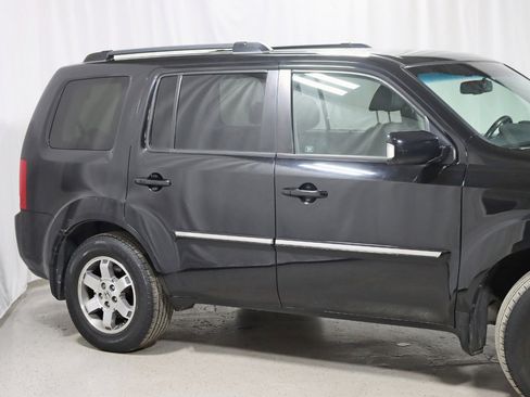 Used 2010 Honda Pilot Touring image 3