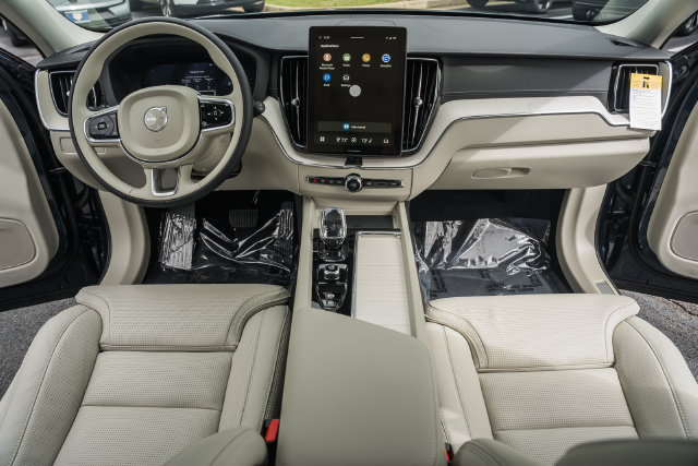 New 2027 Volvo XC60 B5 Ultra AWD/4WD image 22