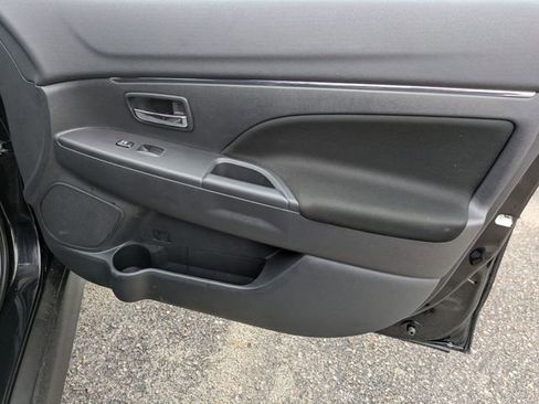 Used 2025 Mitsubishi Outlander Sport ES image 31