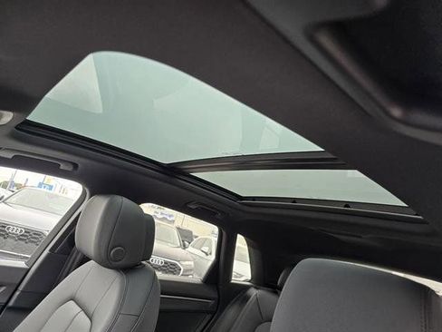 New 2025 Audi Q3 2.0T Premium image 5