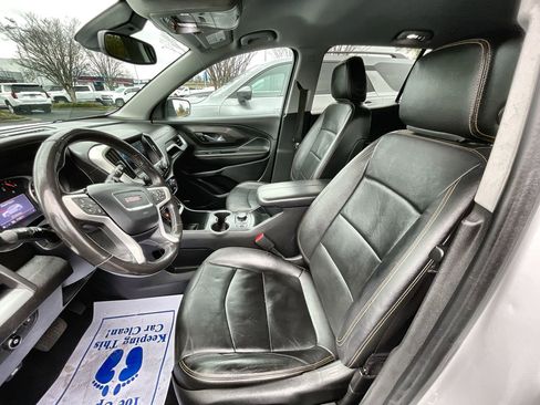 Used 2020 GMC Terrain SLT w/ Preferred Package image 19