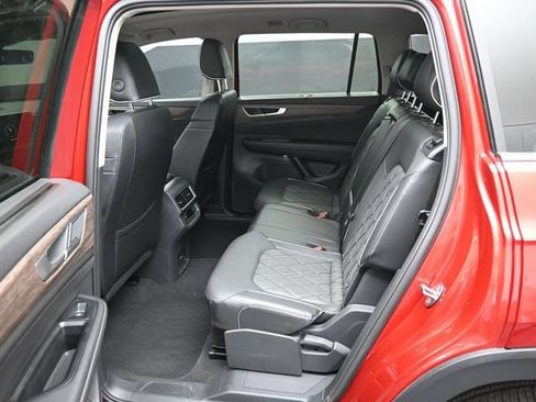 Used 2024 Volkswagen Atlas SEL Premium R-Line AWD/4WD image 30