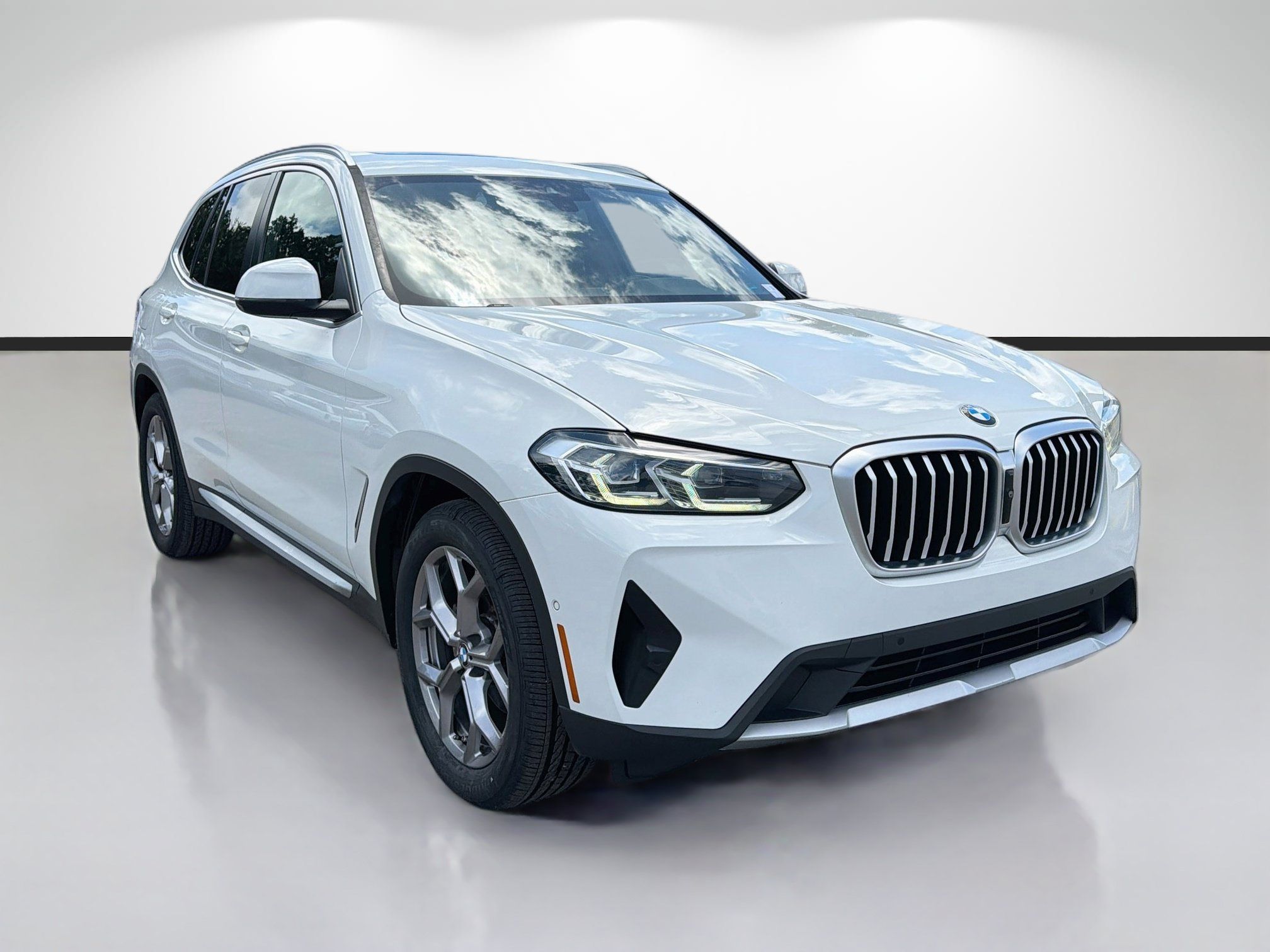 Used 2023 BMW X3 sDrive30i w/ Convenience Package RWD image 1