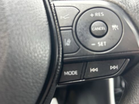 Certified 2020 Toyota RAV4 XLE image 19