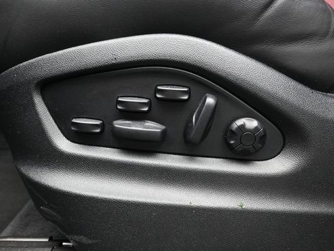 Certified 2025 Porsche Cayenne GTS AWD/4WD image 14