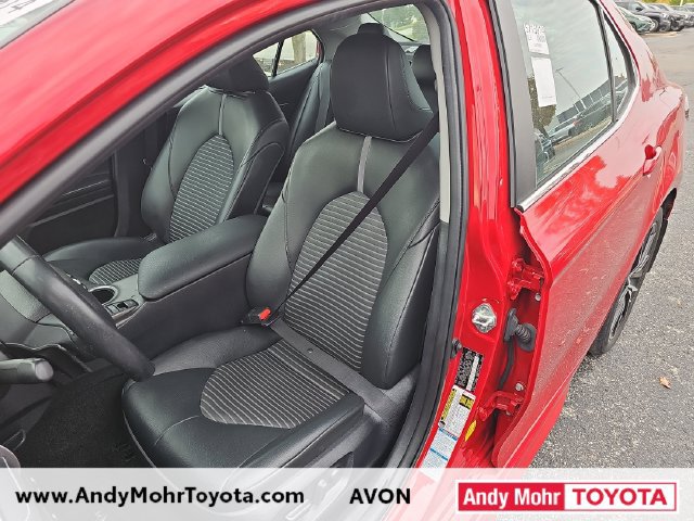 Used 2023 Toyota Camry SE AWD/4WD image 10
