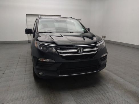 Used 2017 Honda Pilot Touring image 14