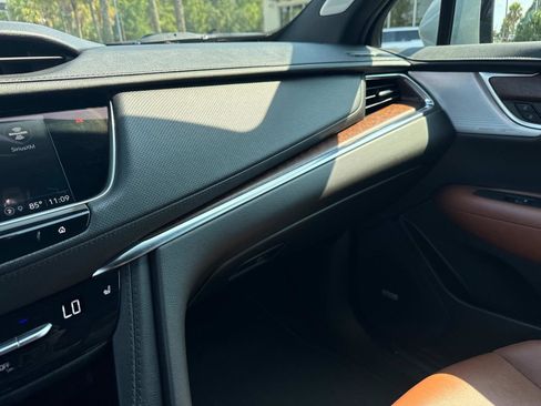 Used 2024 Cadillac XT5 Premium Luxury image 27