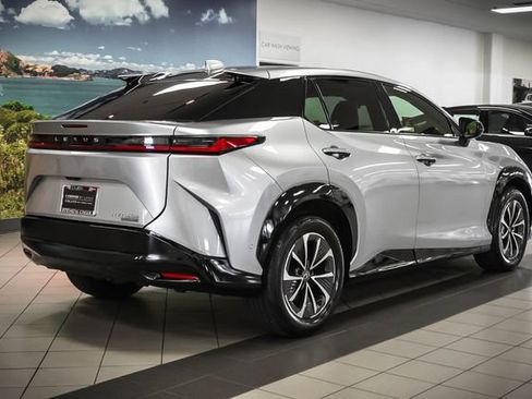 Certified 2023 Lexus RZ 450e Premium w/ Technology Package AWD/4WD image 6