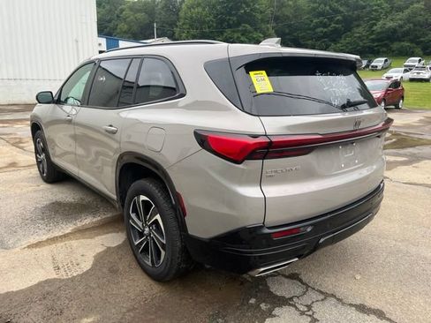 Used 2026 Buick Enclave Sport Touring AWD/4WD image 8
